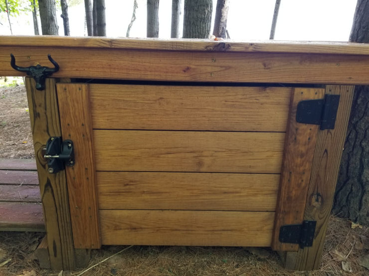 Ready seal deck stain on pressure treated wood, Pecan color image Ready Seal Pecan Stain shown dried on pressure treated pine table