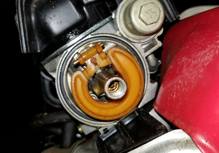 Honda Generator Carburetor, Carburetor disassembled image, Clean Honda generator carburetor image Honda Generator Carburetor, Carburetor disassembled image