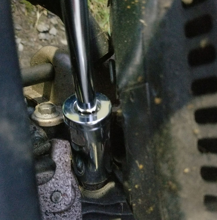 Spark plug removal on Honda Generator